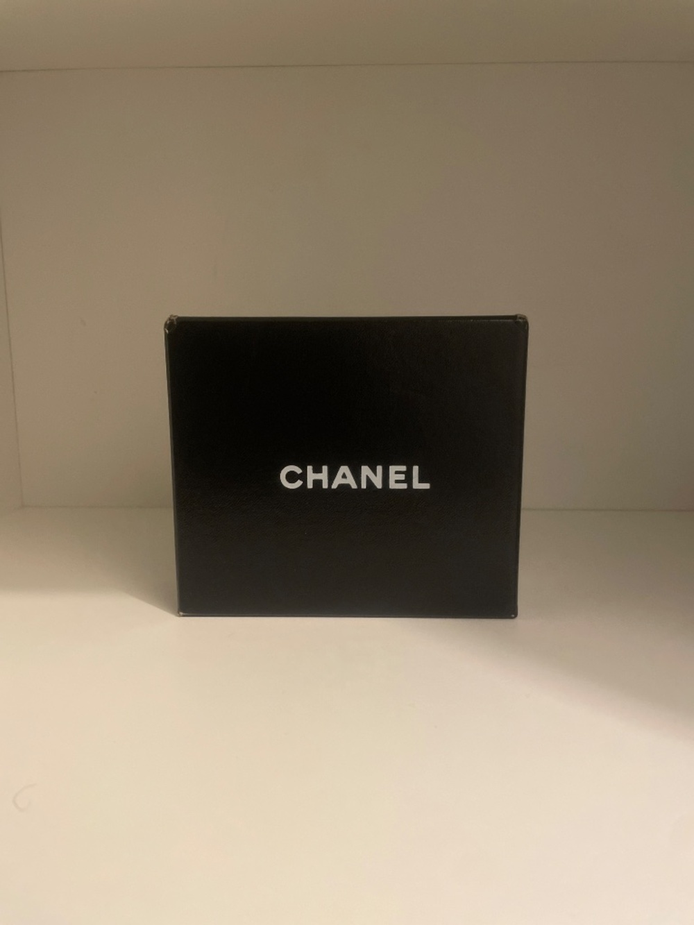 CHANEL Black Lambskin Quilted Wallet - Picture 10 of 12